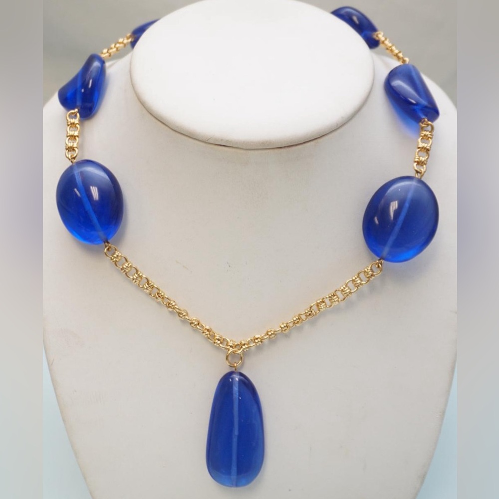 Vintage Kenneth J Lane 28 “ Cobalt Lucite Necklace.